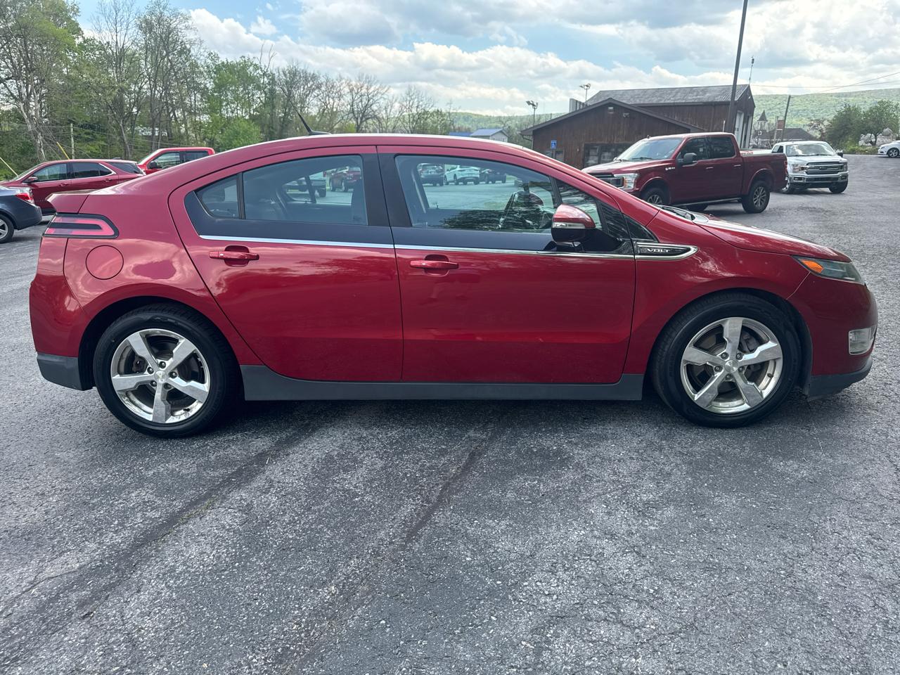 Chevrolet Volt Standard w/ Navigation & LEP 2014