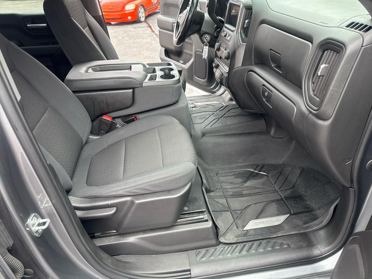 Chevrolet Silverado 1500 1LT Crew Cab 4WD 2020