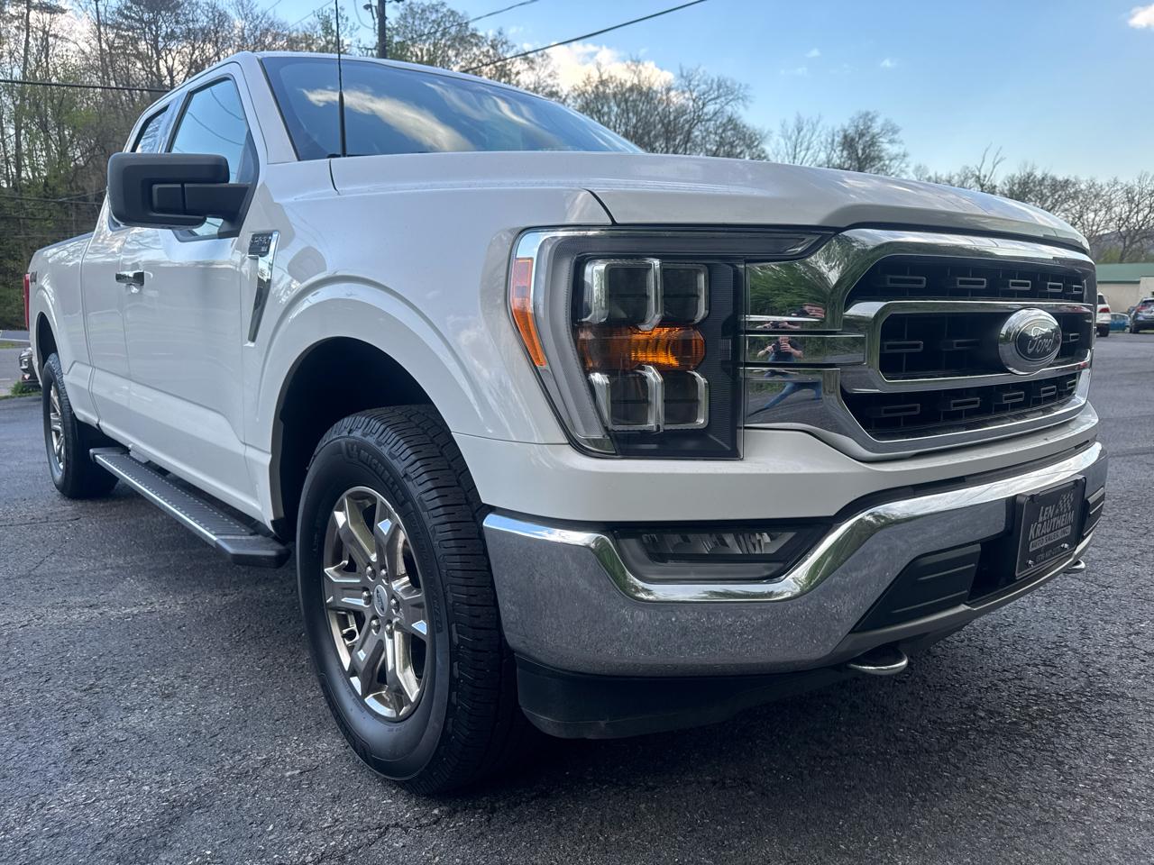 Ford F-150 XLT 4WD SuperCab 8' Box 2021