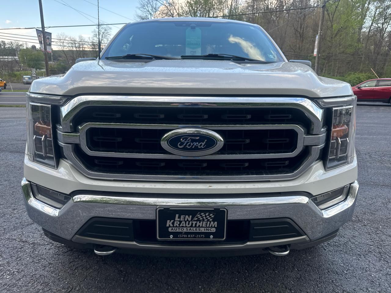 Ford F-150 XLT 4WD SuperCab 8' Box 2021