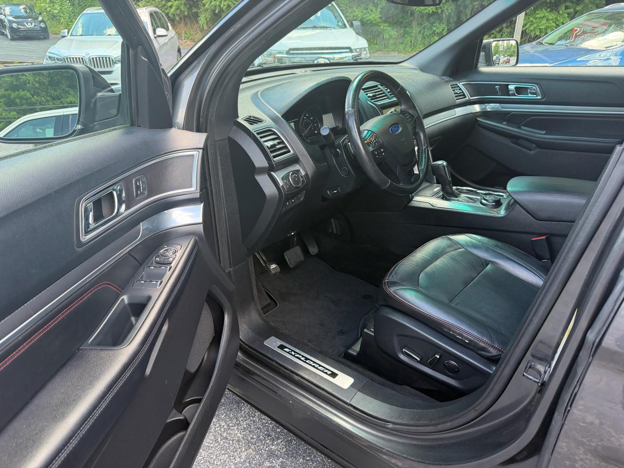 Ford Explorer Sport 4WD 2016