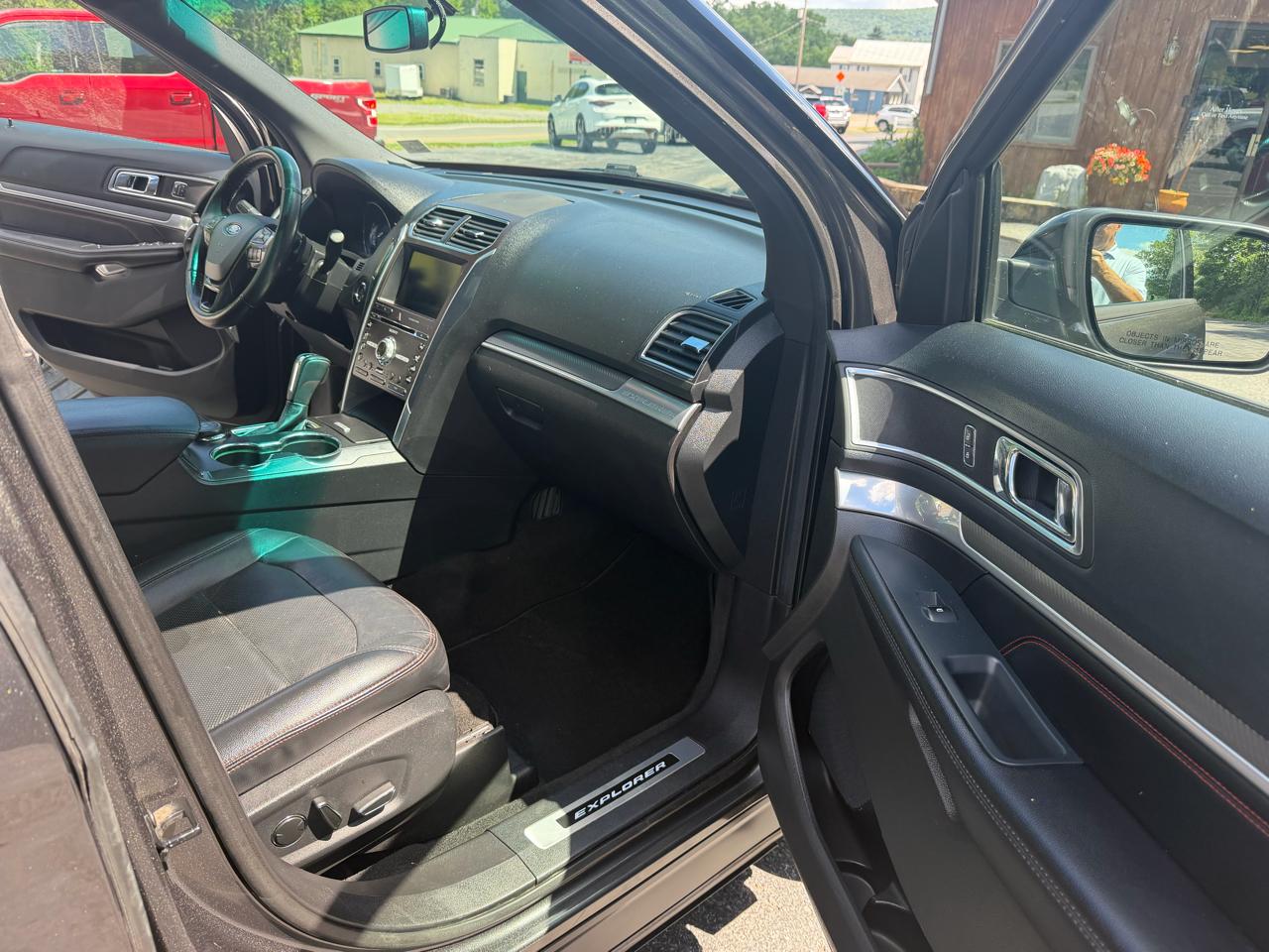 Ford Explorer Sport 4WD 2016