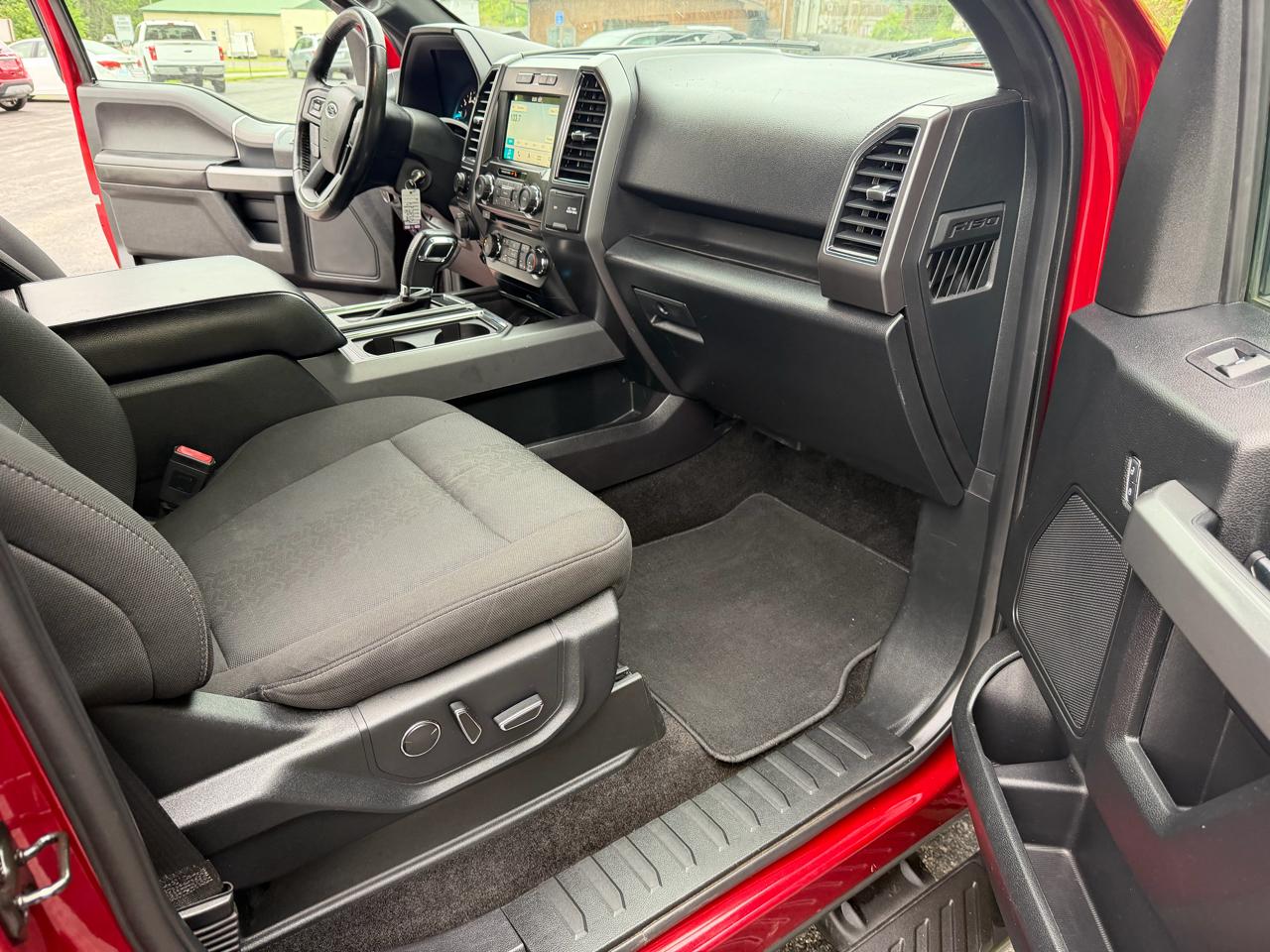 Ford F-150 XLT SuperCrew Short Bed 4WD 2018