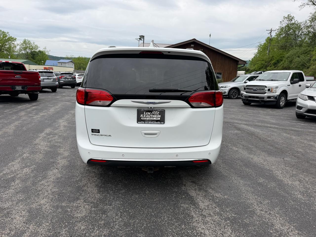 Chrysler Pacifica Touring Plus 2018