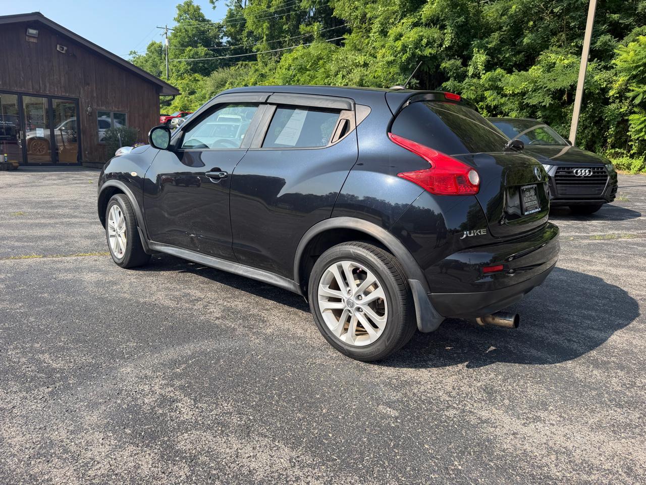 Nissan Juke S AWD 2011