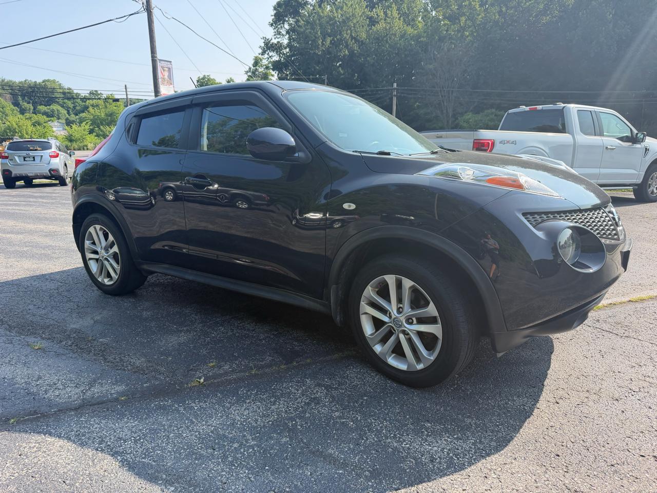 Nissan Juke S AWD 2011