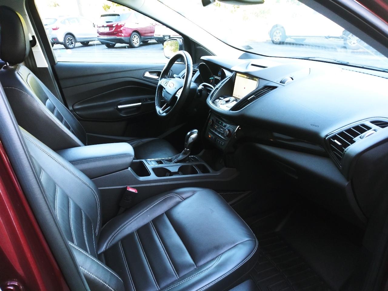 Ford Escape Titanium 4WD 2018