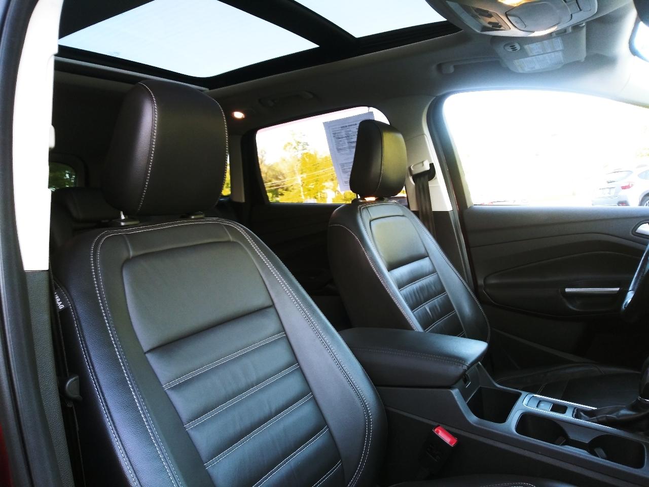 Ford Escape Titanium 4WD 2018