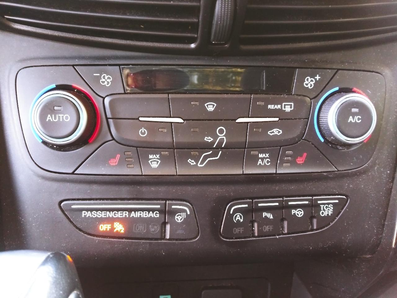 Ford Escape Titanium 4WD 2018