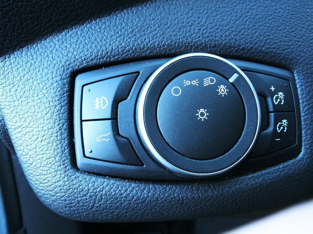 Ford Escape Titanium 4WD 2018