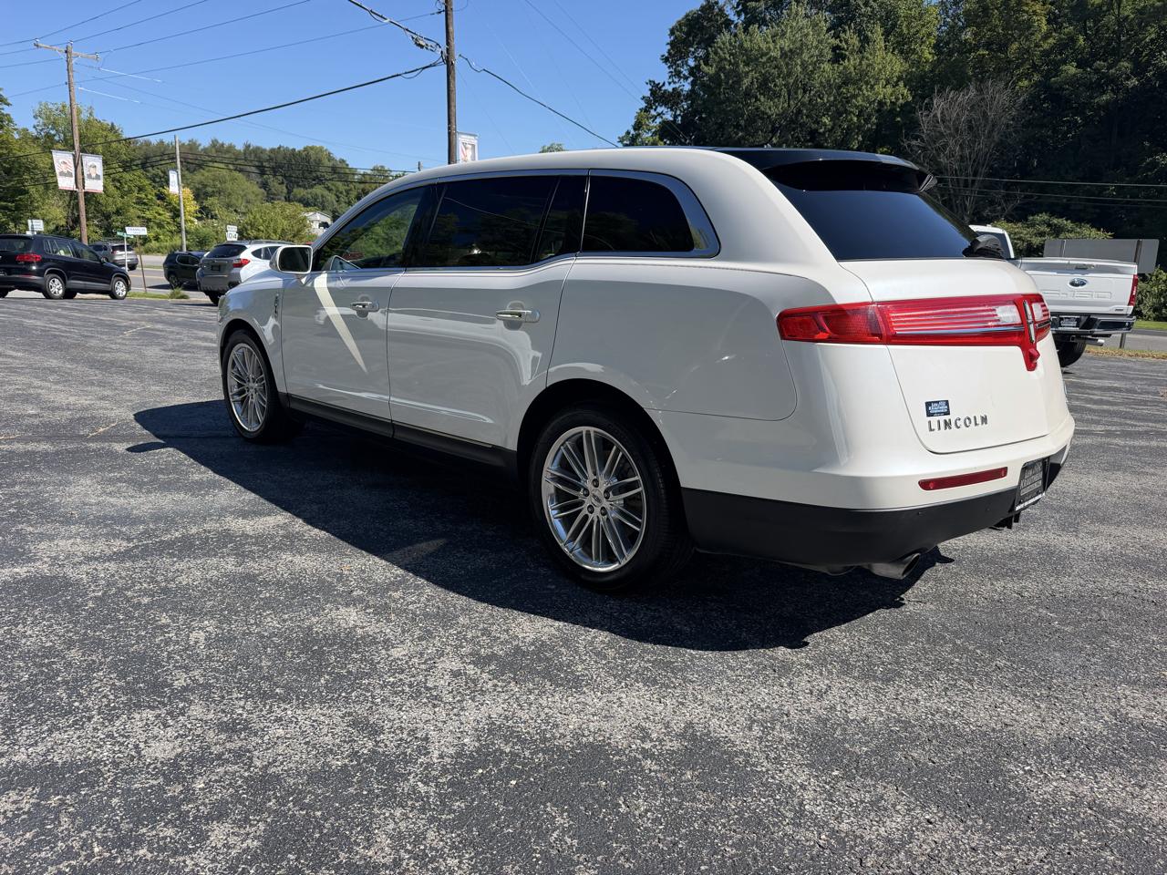 Lincoln MKT 3.5L with EcoBoost AWD 2014