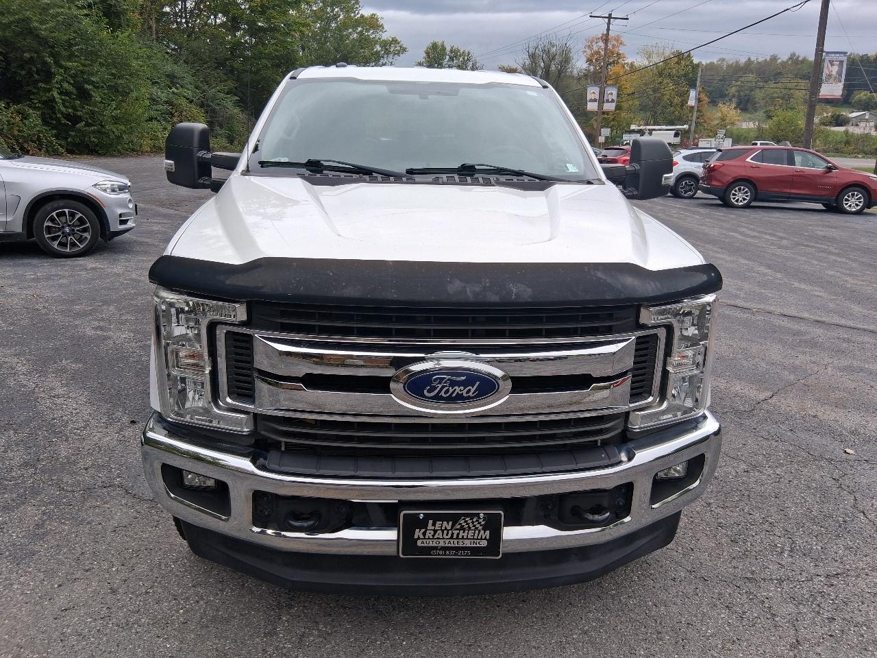 Ford F-250 SD XL Crew Cab 4WD 2017