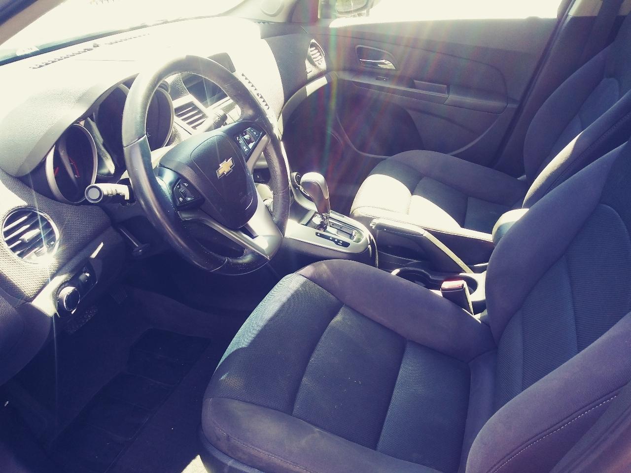 Chevrolet Cruze 1LT 2012