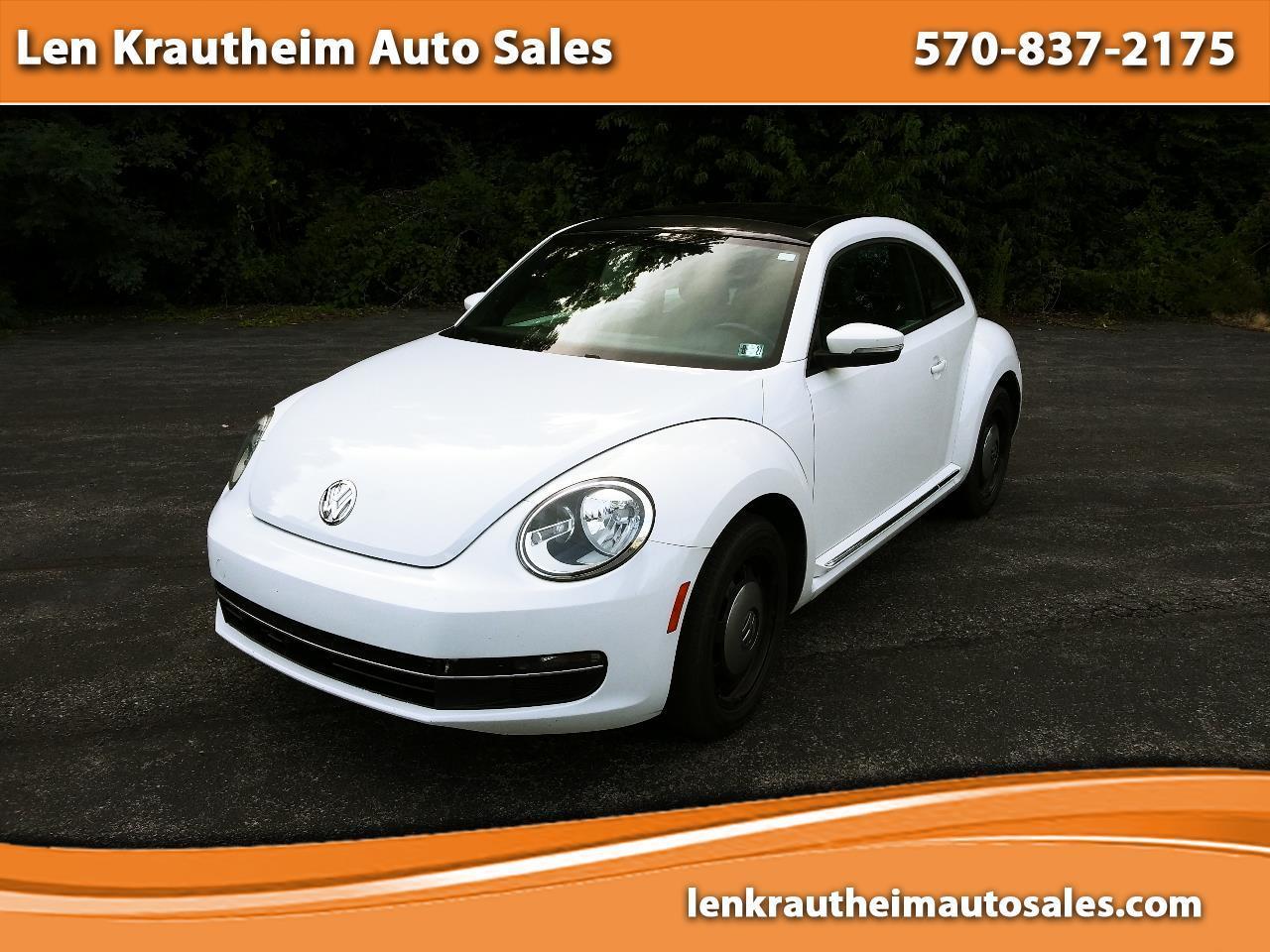 2013 Volkswagen Beetle 2.5L w/Sunroof Sound & Nav