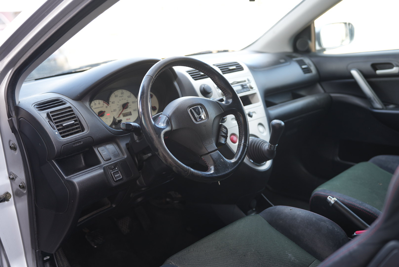 Honda Civic Si w/ Front Side Airbags 2005