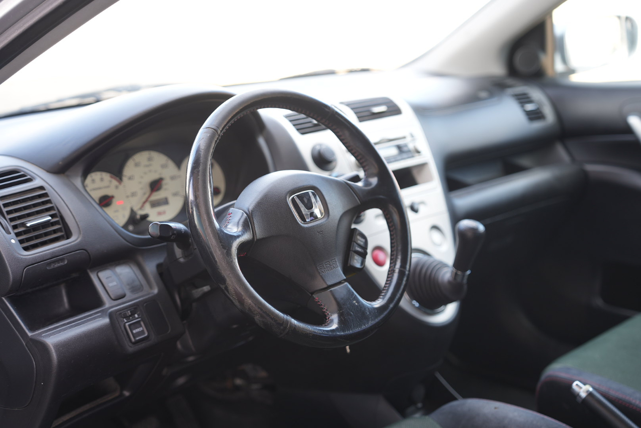 Honda Civic Si w/ Front Side Airbags 2005