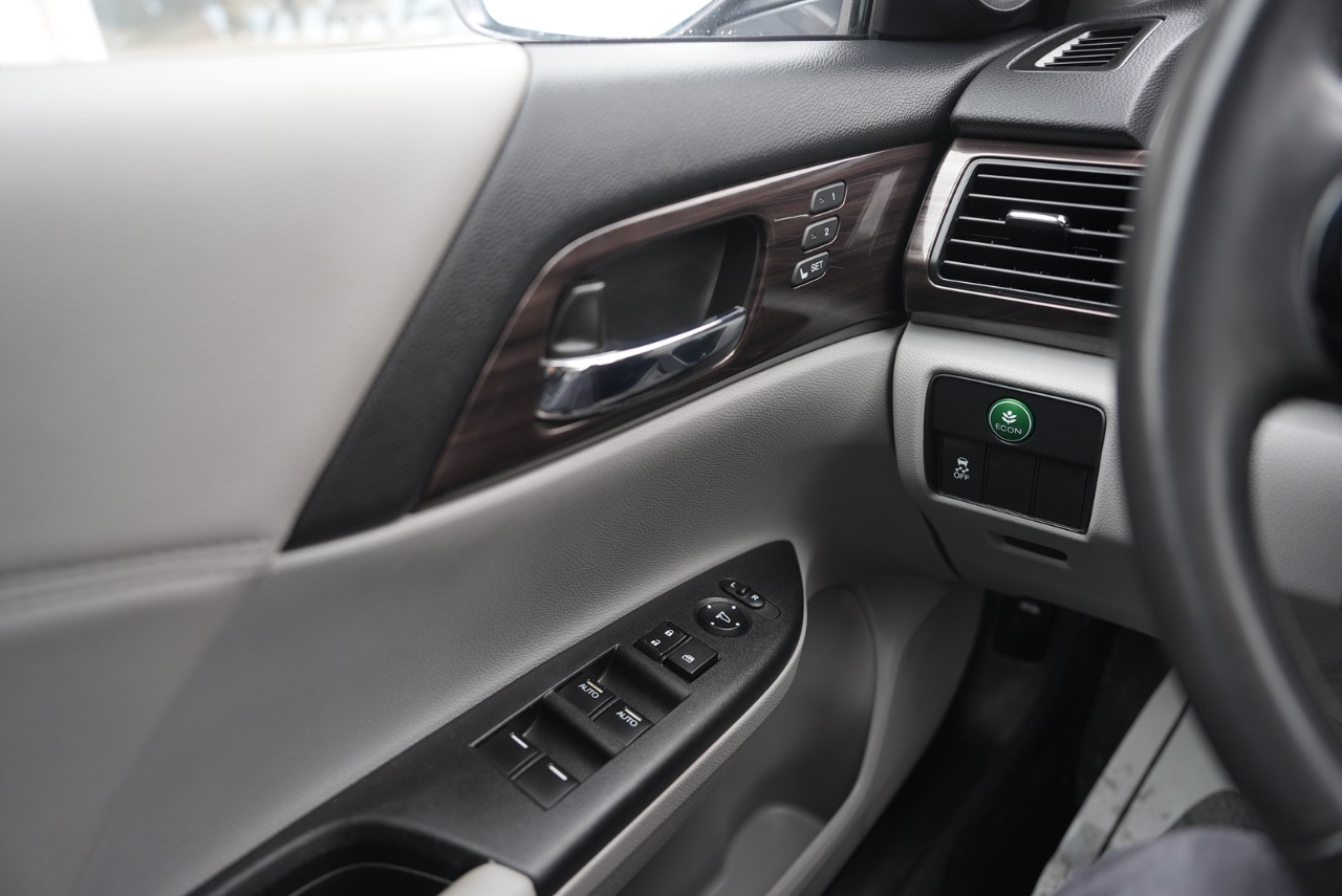 Honda Accord EX-L Sedan CVT 2016