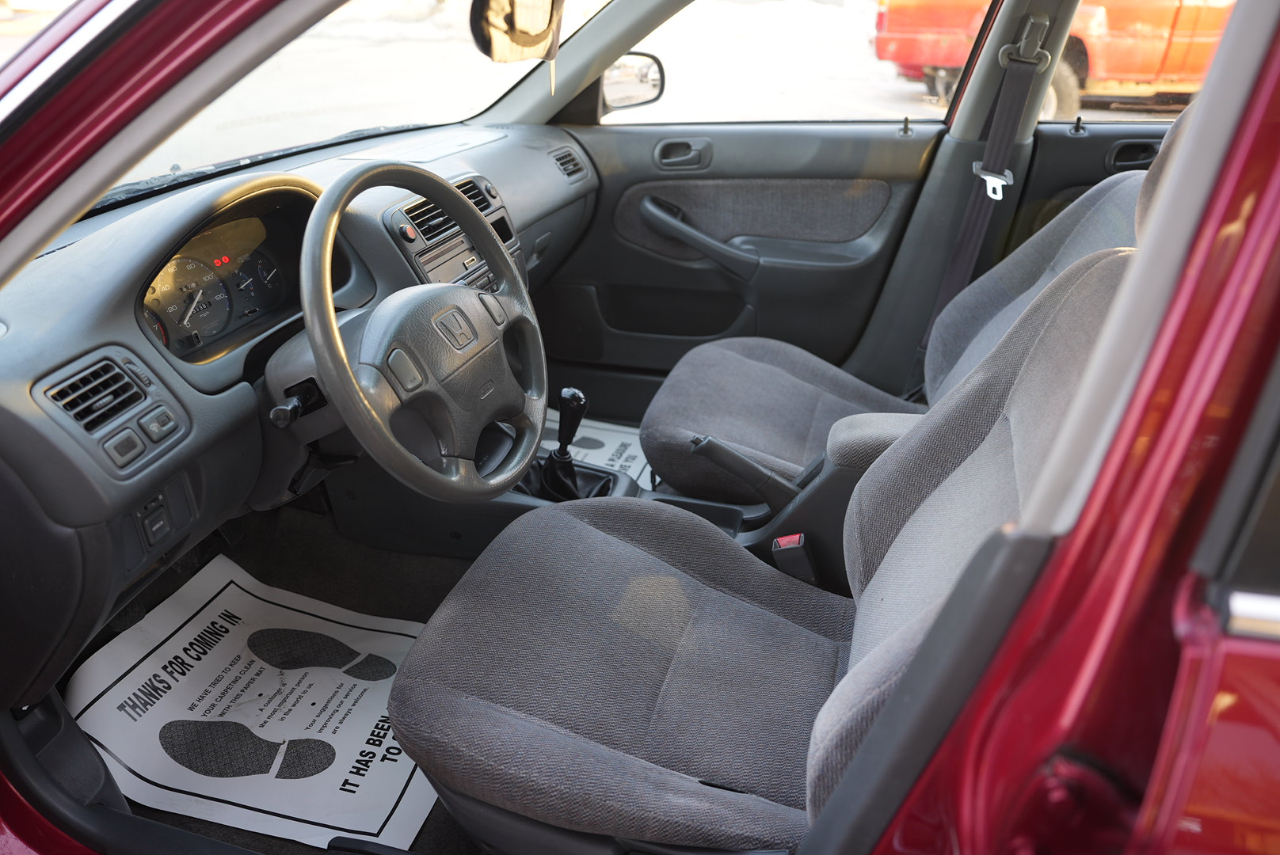 Honda Civic LX sedan 1998