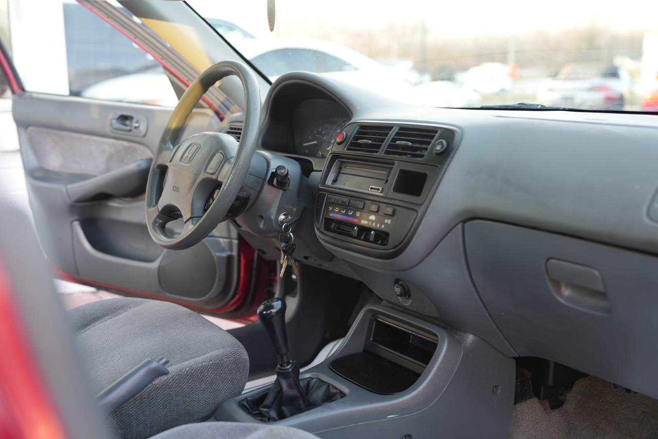 Honda Civic LX sedan 1998