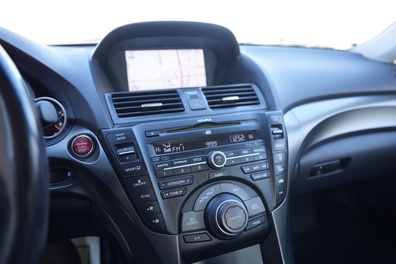 Acura TL 6-Speed AT SH-AWD with Tech Package and HPT 2012