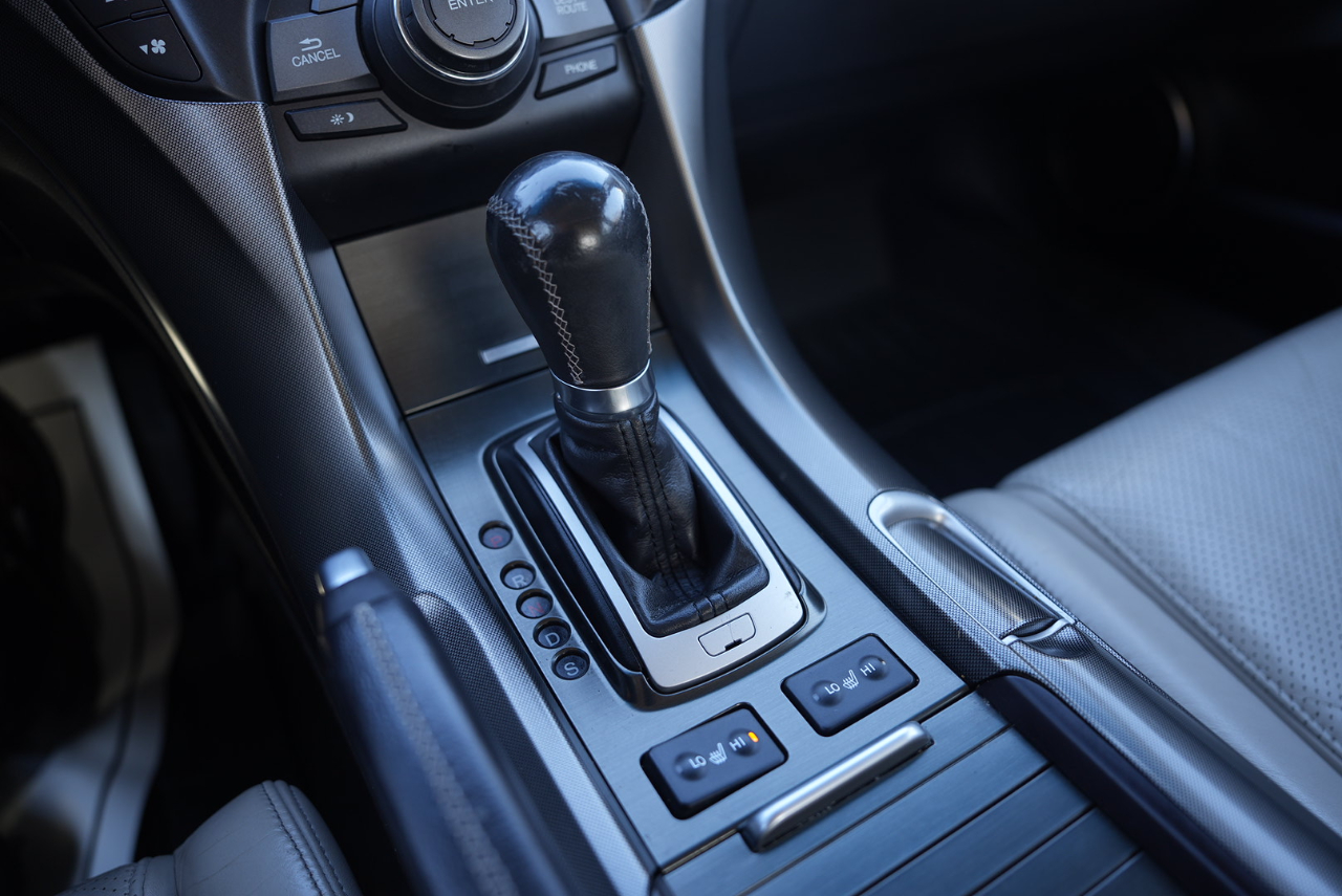 Acura TL 6-Speed AT SH-AWD with Tech Package and HPT 2012