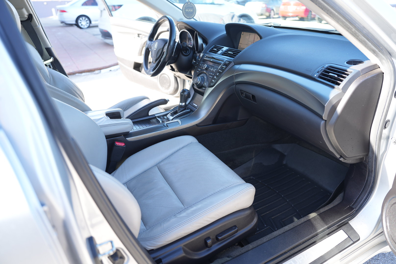 Acura TL 6-Speed AT SH-AWD with Tech Package and HPT 2012