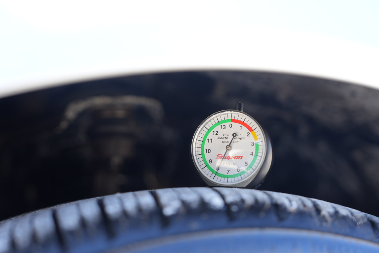 Acura TL 6-Speed AT SH-AWD with Tech Package and HPT 2012