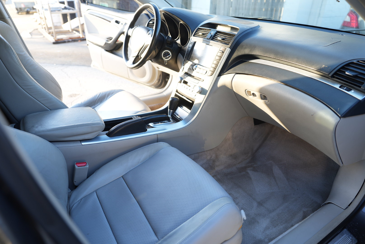 Acura TL 5-Speed AT with Navigation System 2008