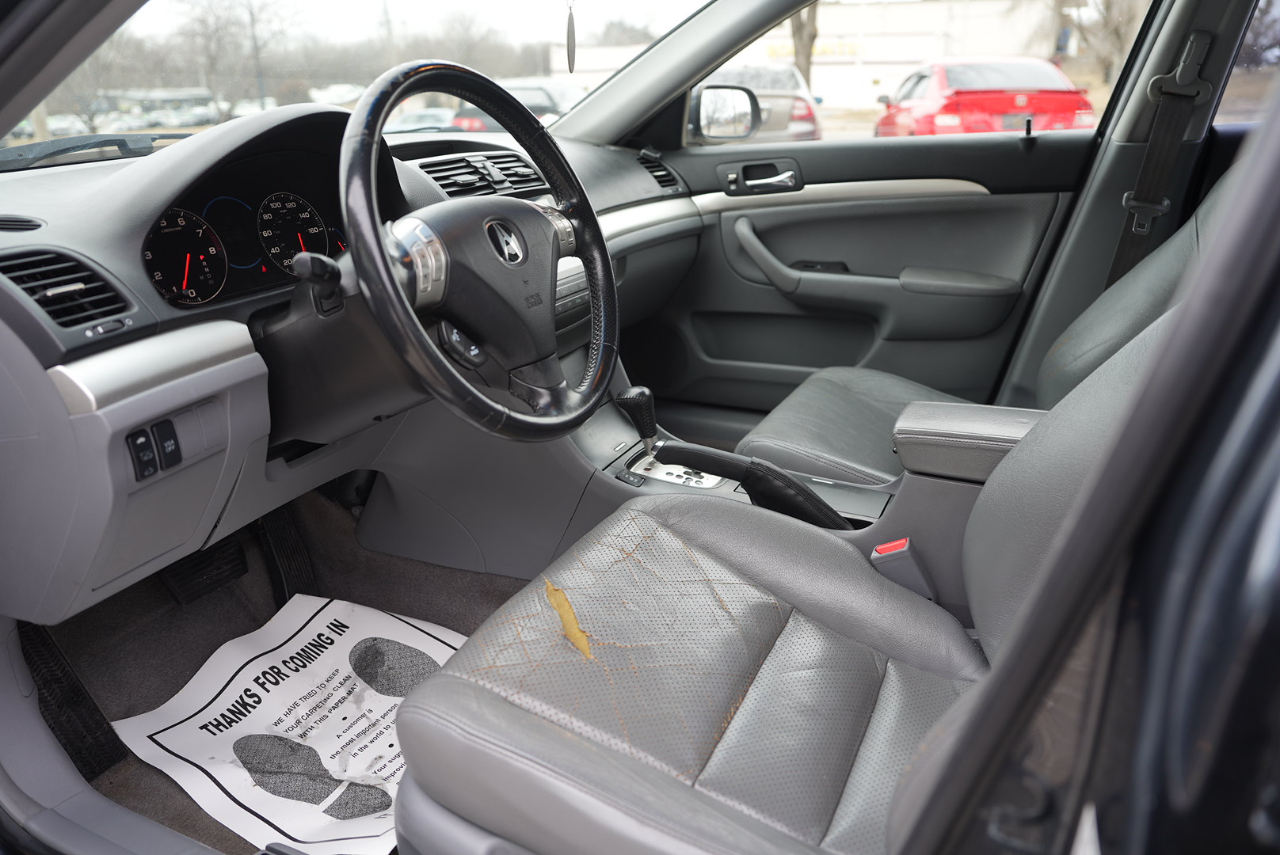 Acura TSX 5-speed AT with Navigation System 2004