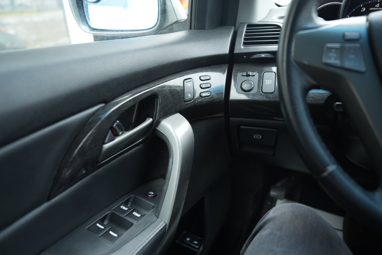 Acura MDX Tech Package and Entertainment Package 2009