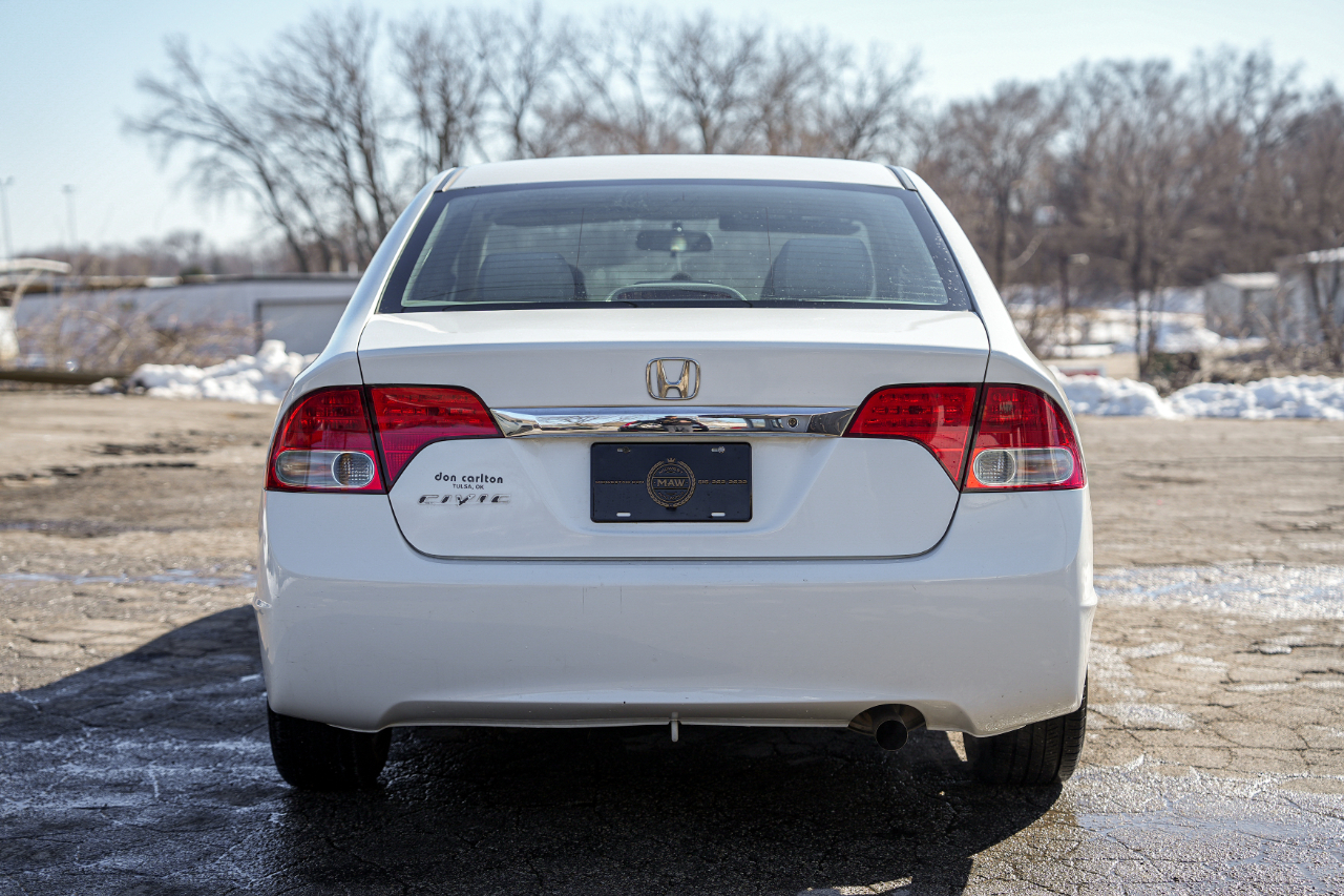 Honda Civic LX Sedan 5-Speed AT 2009