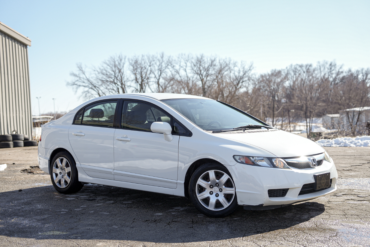 Honda Civic LX Sedan 5-Speed AT 2009