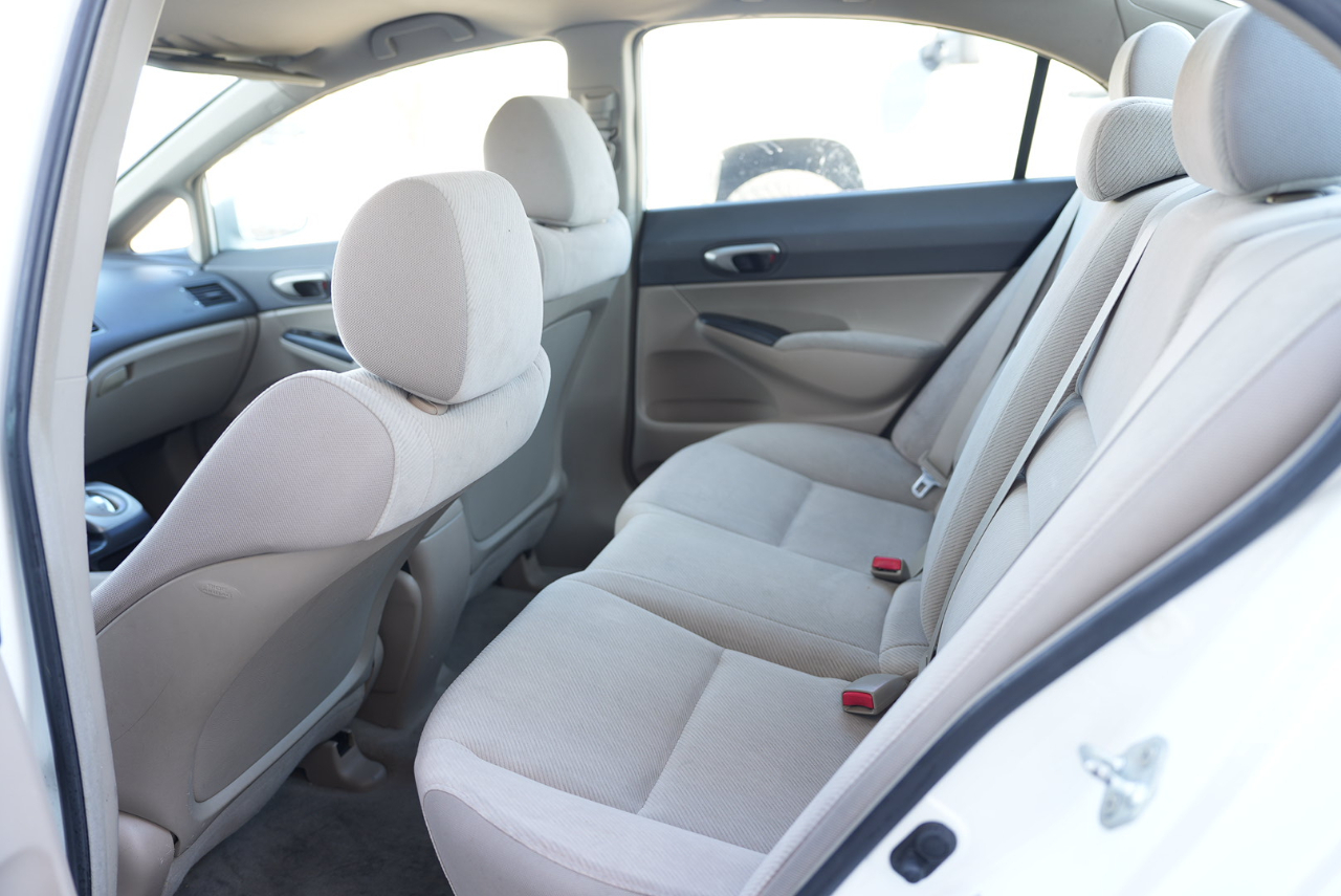 Honda Civic LX Sedan 5-Speed AT 2009