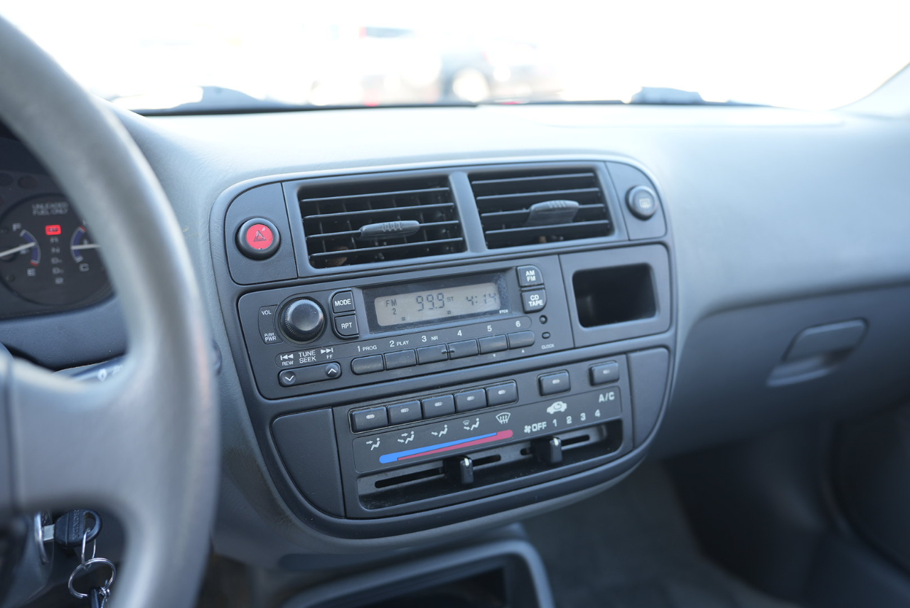 Honda Civic LX sedan 1998