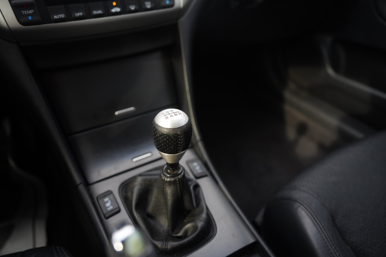 Acura TSX 6-speed MT 2008