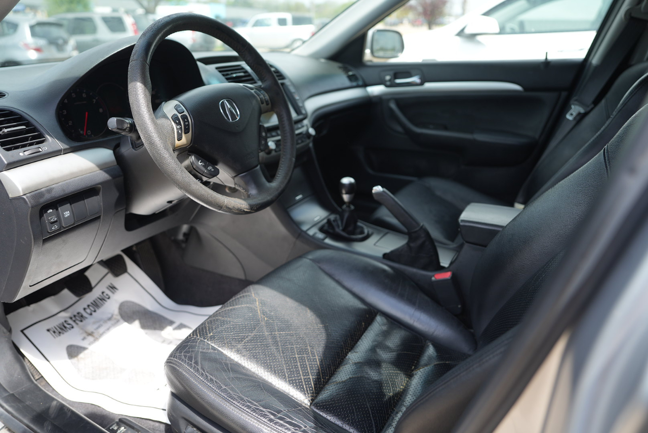 Acura TSX 6-Speed MT with Navigation 2007