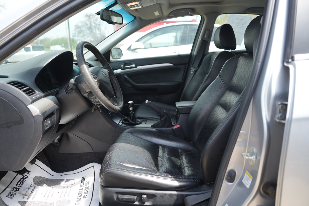 Acura TSX 6-Speed MT with Navigation 2007