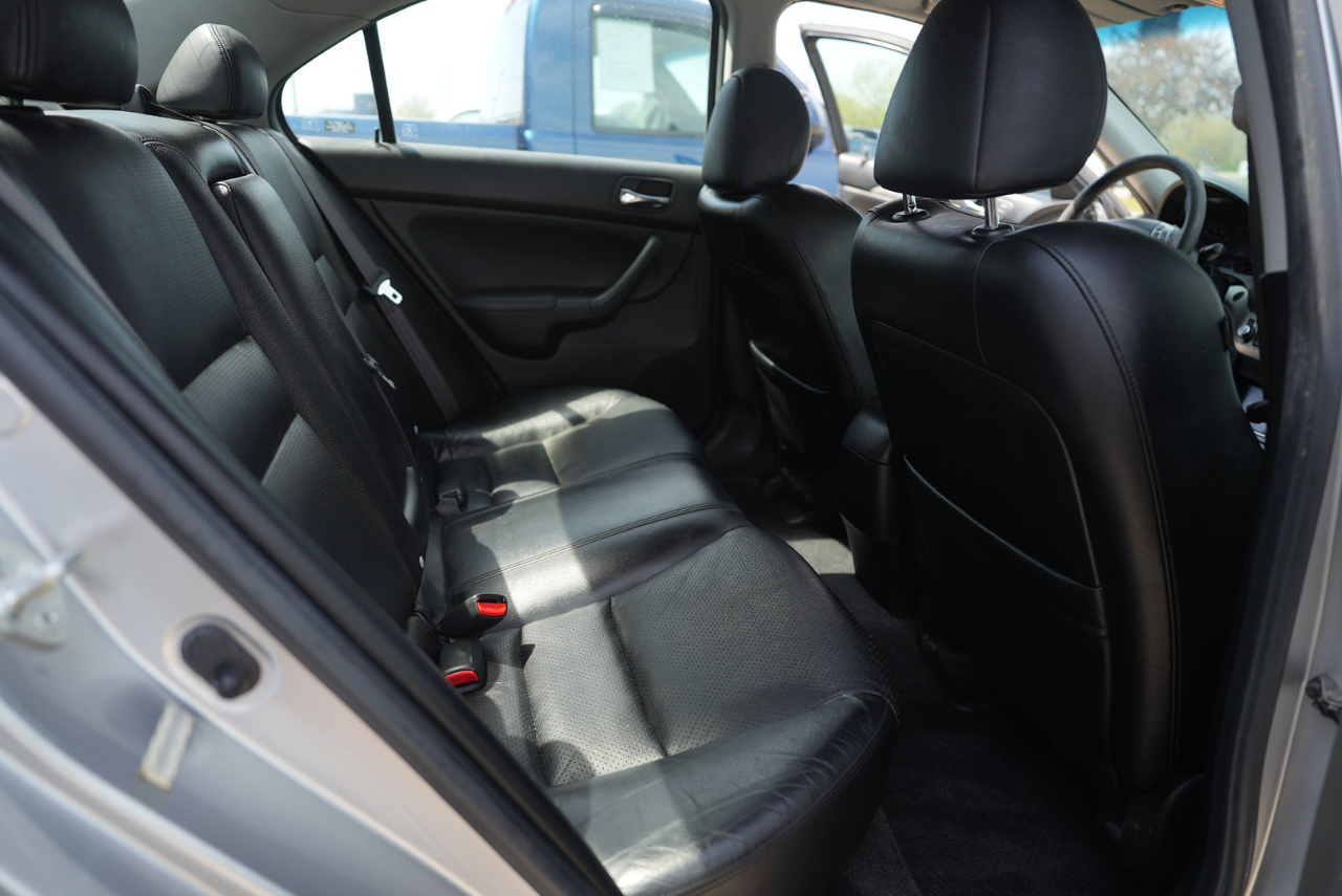 Acura TSX 6-Speed MT with Navigation 2007