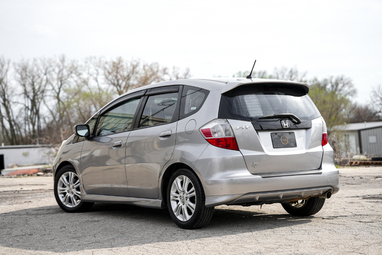 Honda Fit Sport 5-Speed MT 2009