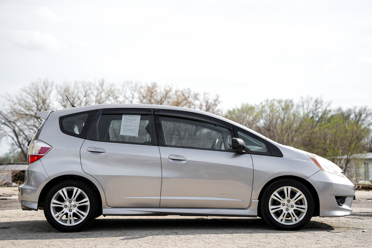 Honda Fit Sport 5-Speed MT 2009