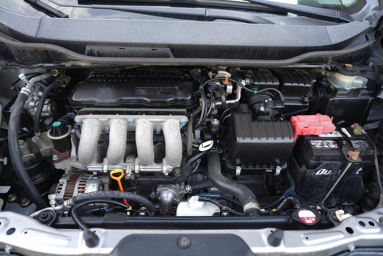 Honda Fit Sport 5-Speed MT 2009