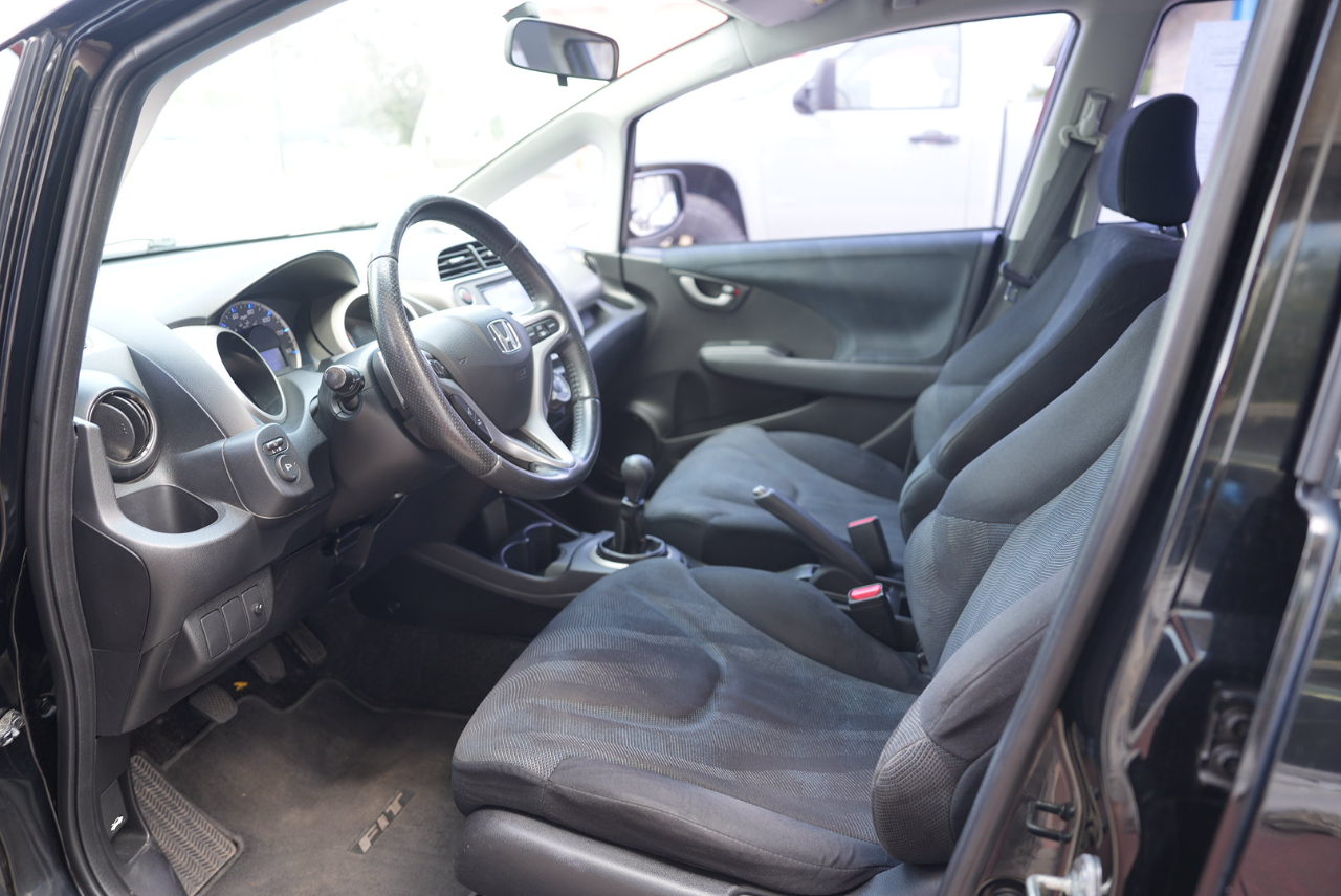 Honda Fit Sport 5-Speed MT 2009