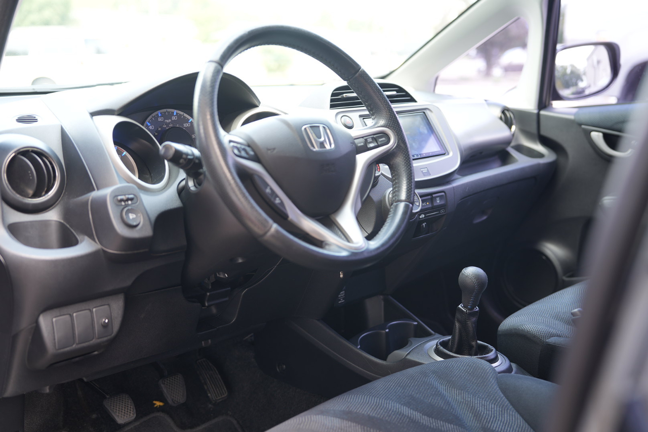 Honda Fit Sport 5-Speed MT 2009