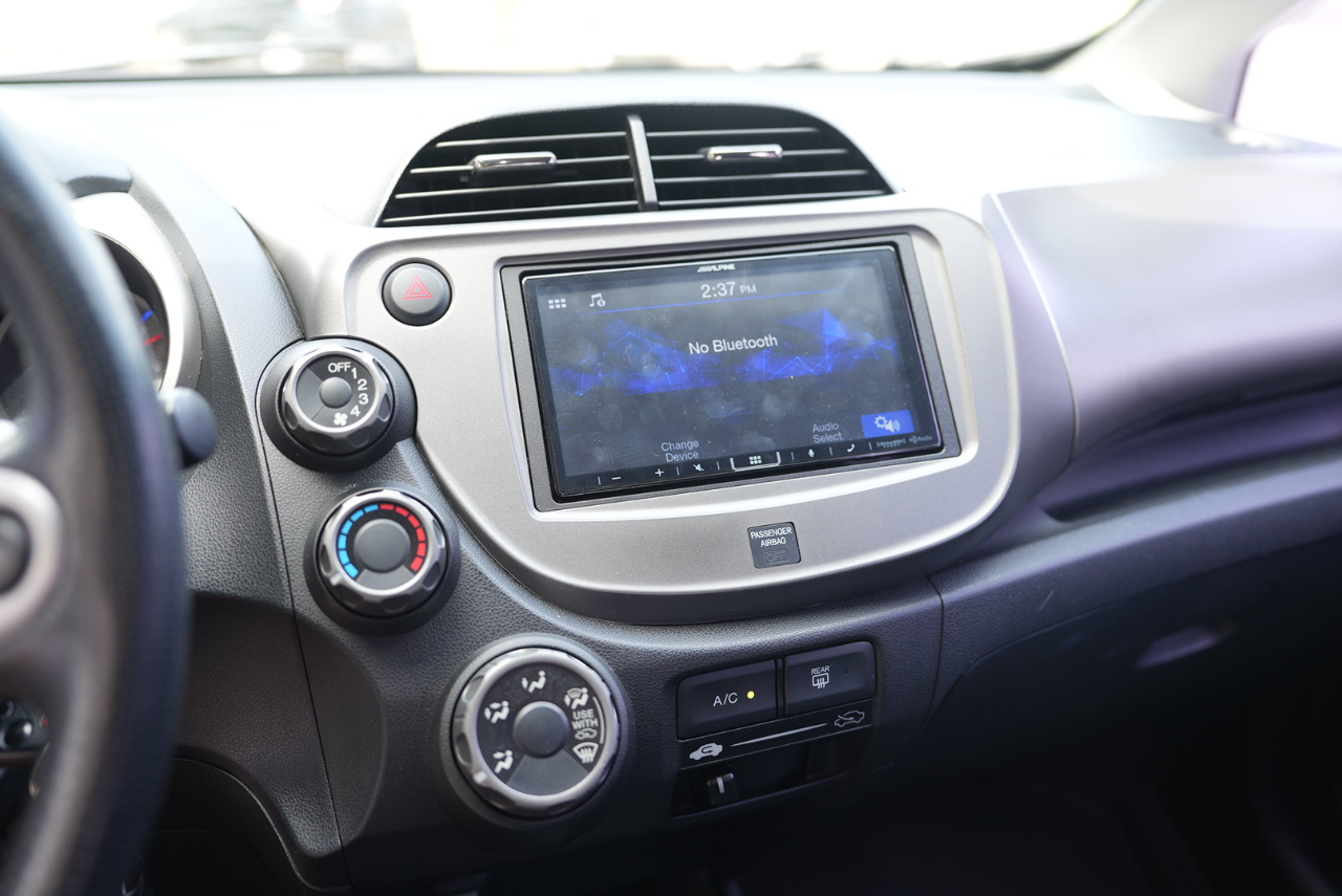 Honda Fit Sport 5-Speed MT 2009