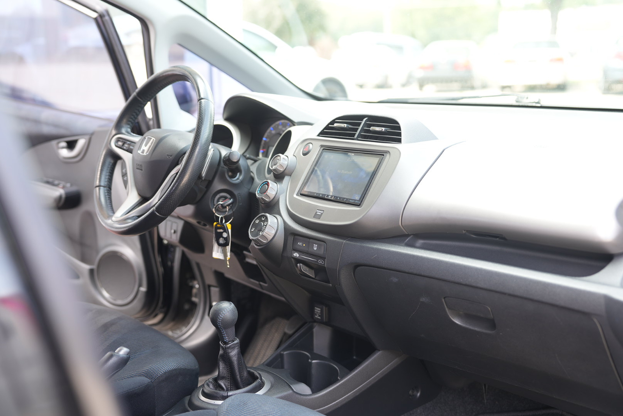 Honda Fit Sport 5-Speed MT 2009