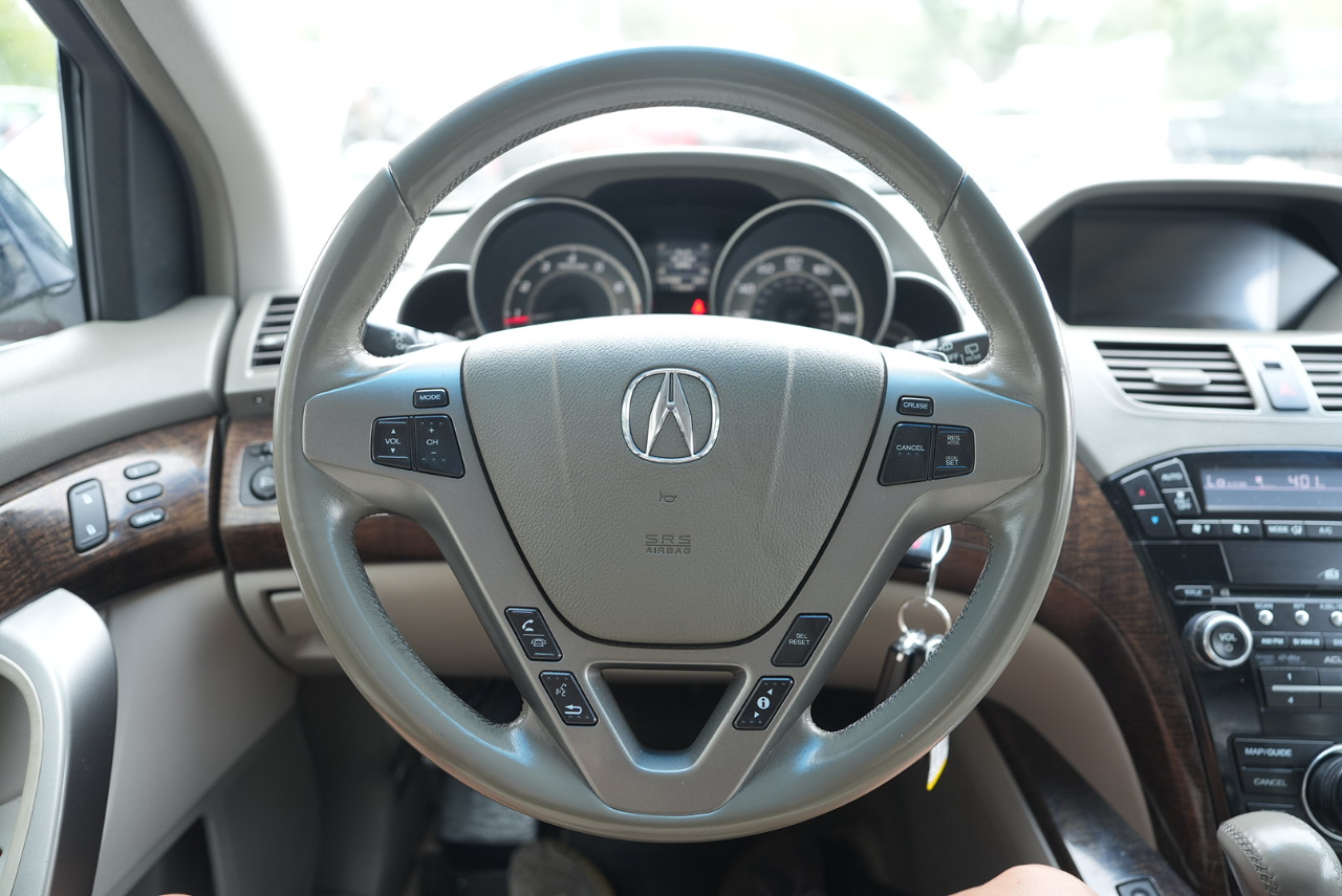 Acura MDX 6-Spd AT w/Tech Package 2012