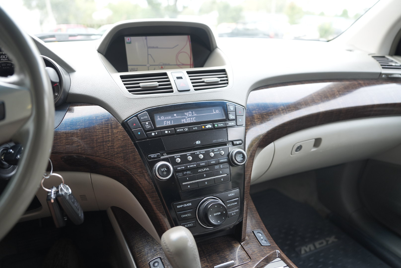 Acura MDX 6-Spd AT w/Tech Package 2012
