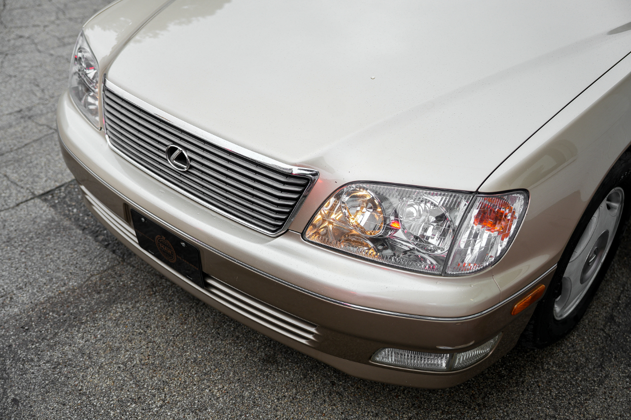Lexus LS 400 Base 2000