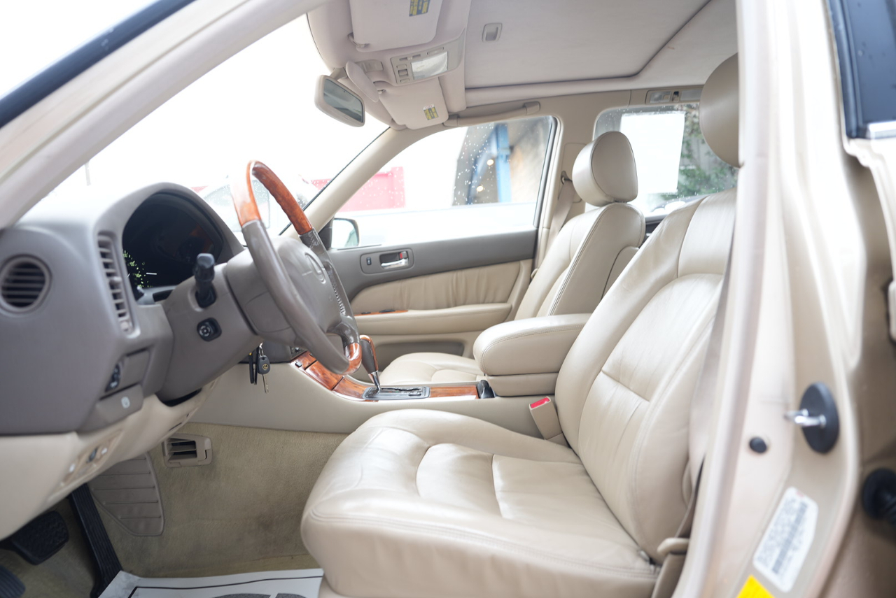 Lexus LS 400 Base 2000