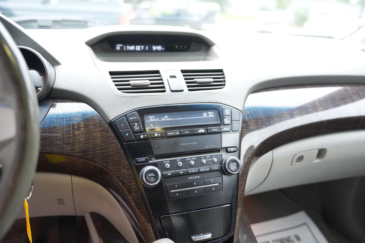 Acura MDX photo 13